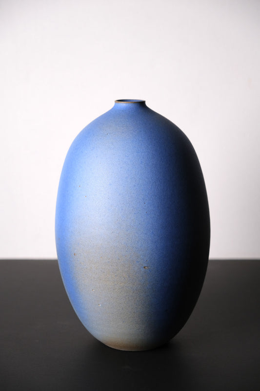Bloop Blue Vase 2 el yapımı mavi seramik vazo - Yükseklik 34 cm, Çap 21 cm